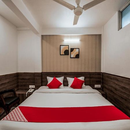 Hotel Indiana シロン エクステリア 写真