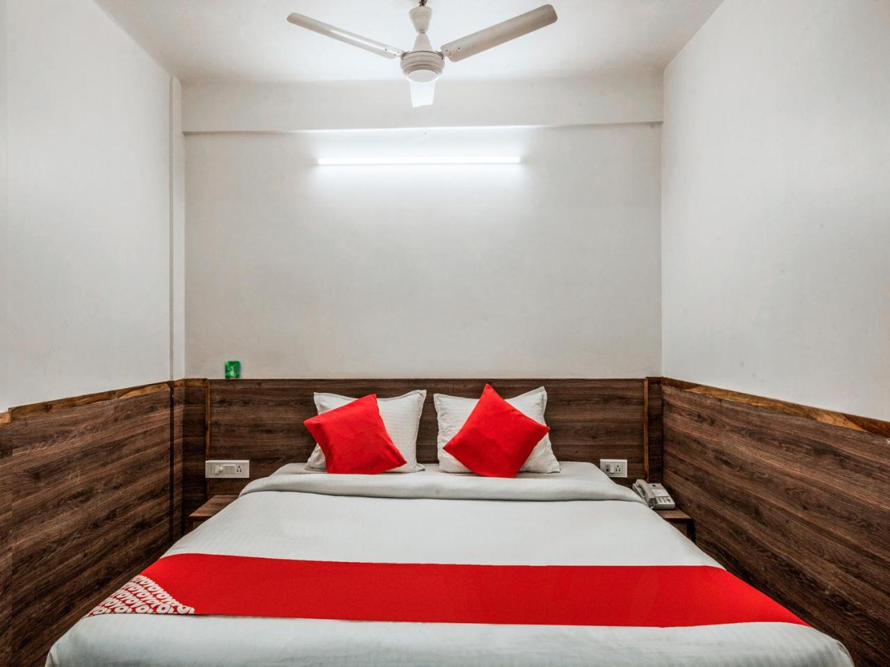 Hotel Indiana シロン エクステリア 写真