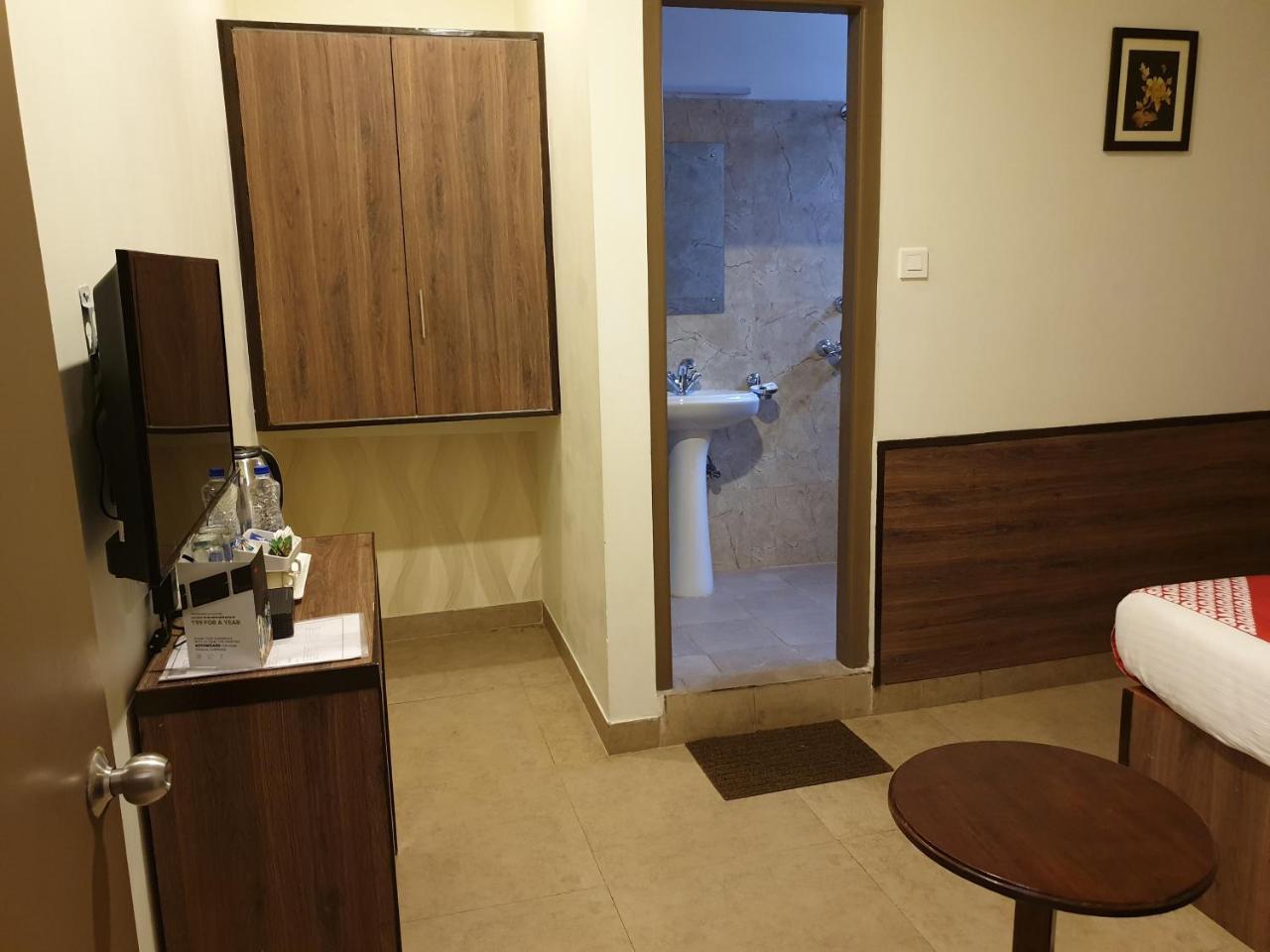 Hotel Indiana シロン エクステリア 写真